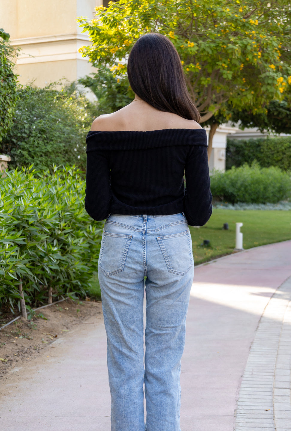 Snow Line Off Shoulder